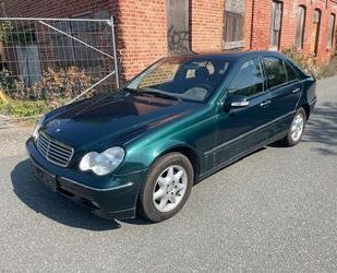 Mercedes-Benz Mercedes-Benz C 180 Elegance Limosine 1.Hand /Klim Gebrauchtwagen