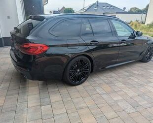 BMW BMW 520d Touring Mild-Hybrid M Sportpacket AHK 19 Gebrauchtwagen