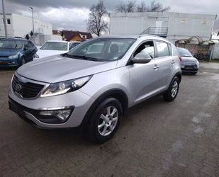 Kia Kia Sportage Vision 2WD+KLIMAAUTO+SHZ+PDC+ALU+EU 5 Gebrauchtwagen