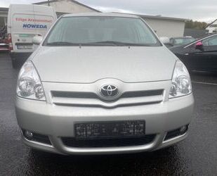 Toyota Toyota Corolla Verso 2.2 D-CAT Sol Gebrauchtwagen