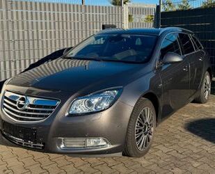 Opel Opel Insignia A Sports Tourer Design Edition 4x4 Gebrauchtwagen