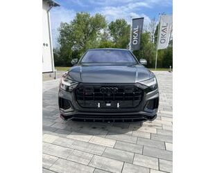 Audi Audi Q8 50 TDI SQ8 Optik All Black Gebrauchtwagen