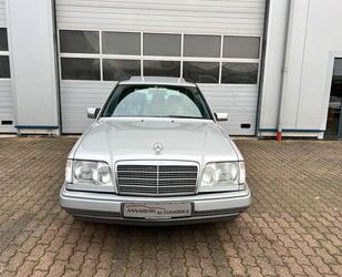 Mercedes-Benz Mercedes-Benz E 320 W124 T-MODEL ORIGINAL/UNFALLFR Gebrauchtwagen