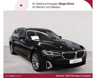 BMW BMW 530e xDrive Touring Aut. Luxury Line HuD Gebrauchtwagen