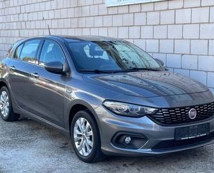 Fiat Fiat Tipo 1.4 T-Jet Lounge*NAVI*Kamera*Scheckheft* Gebrauchtwagen