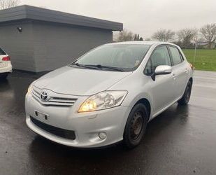 Toyota Toyota Auris Life 1.6 Gebrauchtwagen