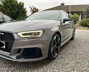 Audi Audi RS3 2.5 TFSI S tronic quattro Sportback - Gebrauchtwagen