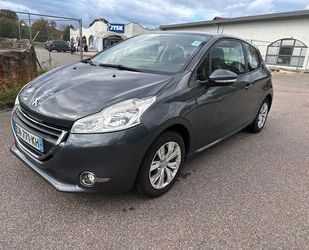 Peugeot Peugeot 208 Active/Klima/Navi/ Gebrauchtwagen