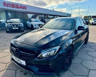 Mercedes-Benz Mercedes-Benz C 63 S AMG V8 NAVI PANO BURMESTER ME Gebrauchtwagen