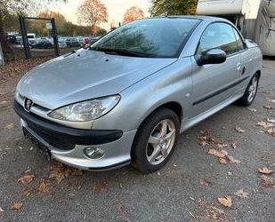 Peugeot Peugeot 206 Cabriolet CC Filou 1.6 80 KW PDC HU 4. Gebrauchtwagen