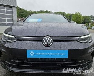 VW Volkswagen Golf VIII Variant R-Line 1.5 TSI LED Na Gebrauchtwagen