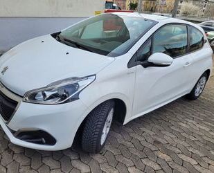 Peugeot Peugeot 208 1.2 Urban Move PureTech 82 Urban Move Gebrauchtwagen