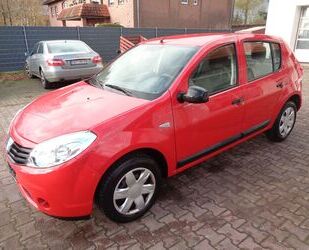 Dacia Dacia Sandero 1.2 16V 75 Eco2 Lauréate TÜV /8/26 Gebrauchtwagen