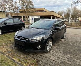 Ford Ford Focus 2,0TDCi 103kW PowerSh. Titanium Turnie. Gebrauchtwagen