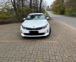 Kia Kia Optima 1.7 CRDi DCT 1 Hand Gebrauchtwagen