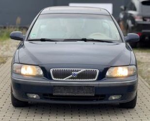 Volvo Volvo V70 2.4 Kombi 140PS Automatik Andoid Auto AH Gebrauchtwagen