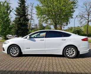 Ford Ford Mondeo+Hybrid+4-Türer+2.0+Hybrid+CVT Gebrauchtwagen