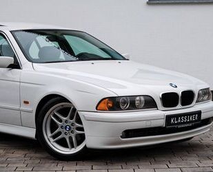 BMW BMW 525i ALPINWEISS | STYLING 37M | TRAUMZUSTAND! Gebrauchtwagen