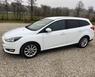 Ford Ford Focus Turnier Titanium,Navi,Rückfahrkamera Gebrauchtwagen