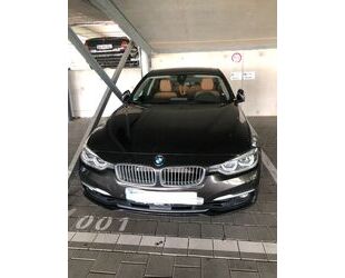 BMW BMW 330e iPerformance Luxury Line/HarmonKardon Gebrauchtwagen