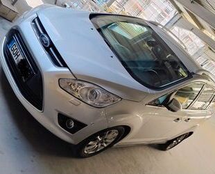 Ford Ford Grand C-Max 2,0TDCi 85kW PowerShift mit Mänge Gebrauchtwagen