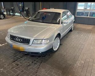 Audi Audi A8 6.0 w12 tiptronic quattro Langversion - Gebrauchtwagen