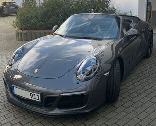 Porsche Porsche 911 Carrera 4 GTS Cabrio 991.2 - VOLL Gebrauchtwagen