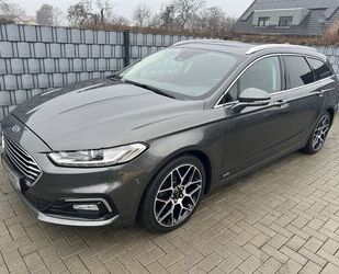 Ford Ford Mondeo Turnier Titanium AWD Standheiz. - 19 Z Gebrauchtwagen