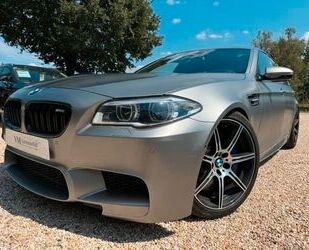 BMW BMW M5 30 Jahre Edition-1 von 300 Leder*Pano*HeadU Gebrauchtwagen