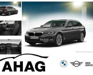 BMW BMW 530i Touring Navi Panoramadach Bluetooth PDC M Gebrauchtwagen