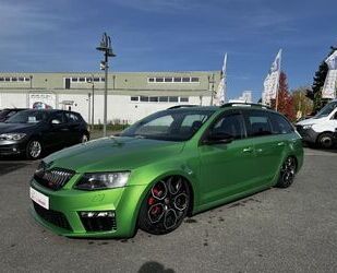 Skoda Skoda Octavia Combi 2.0 TSI RS Green tec*AIrlift*A Gebrauchtwagen