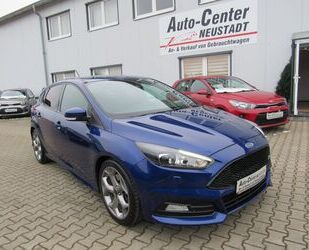 Ford Ford Focus Lim. ST, NAVI, XENON, PDC.. Gebrauchtwagen