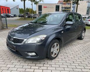 Kia Kia Ceed 1.6 Vision Klima Sitzh. Bluetooth 1. Hand Gebrauchtwagen