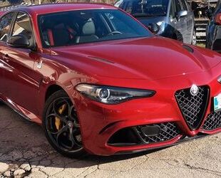 Alfa Romeo Alfa Romeo Giulia 2.9 V6 Bi-Turbo 375 kW AT8 Quadr Gebrauchtwagen