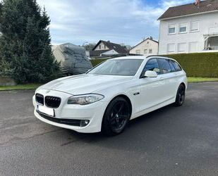 BMW BMW 520d - Leder - Bixenon - AHK - Led - Alu - Shz Gebrauchtwagen