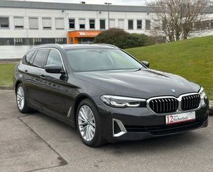 BMW BMW 530d Touring xDrive Luxury Line Garantie*Pano* Gebrauchtwagen