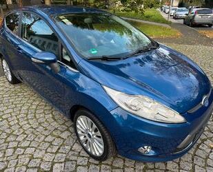 Ford Ford Fiesta 1,6 Ti-VCT Titanium Leder SHZ ALU MFL Gebrauchtwagen