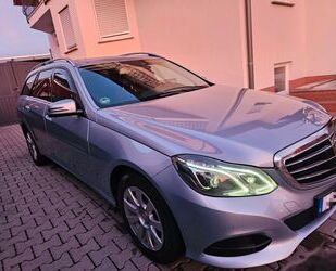 Mercedes-Benz Mercedes-Benz 300 T Hybrid ILS-LED Comand Distr+Sp Gebrauchtwagen