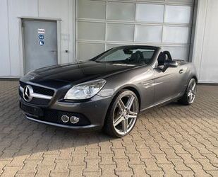 Mercedes-Benz Mercedes-Benz SLK 200 - Leder- Navi-Historie Gebrauchtwagen