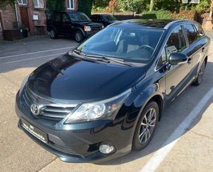 Toyota Toyota Avensis 2.0 D-4D Kombi Edition/Navi/Sitzhei Gebrauchtwagen