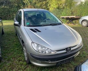 Peugeot Peugeot Peugot 206 1.4 Grand Filou/2.Hand/Top Zust Gebrauchtwagen