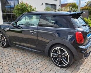 Mini MINI Cooper S mit JCW Trim, Head up Display Gebrauchtwagen