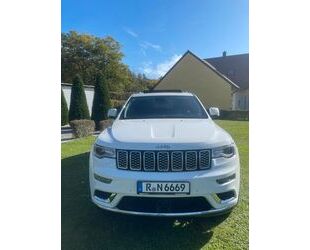 Jeep Jeep Grand Cherokee 3.0l V6 MultiJet 184kW Summit. Gebrauchtwagen