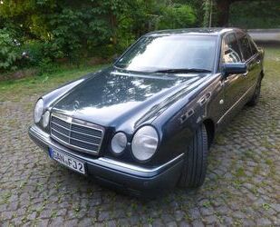 Mercedes-Benz Mercedes-Benz E 200 ELEGANCE Elegance Gebrauchtwagen