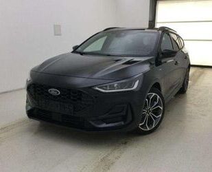 Ford Ford Focus Turnier 1.0 EcoBoost ST-LINE +Winterpak Gebrauchtwagen