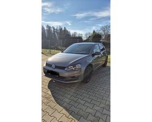 VW Volkswagen Golf VII 1.6 TDI CUP Klima*Shzg*Navi* Gebrauchtwagen