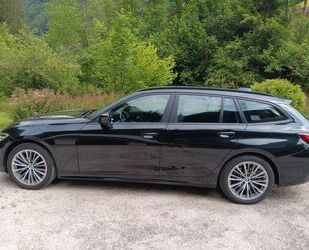 BMW BMW 320d Touring Advantage Automatik Advantage Gebrauchtwagen