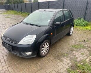 Ford Ford Fiesta 1.4 16V Ambiente Gebrauchtwagen