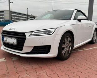 Audi Audi TT Roadster 1.8 TFSI S tronic Cabrio Gebrauchtwagen