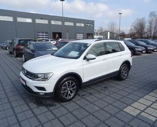 VW Volkswagen Tiguan Comfortline 1.5 TSI Alu PDC SHZ Gebrauchtwagen